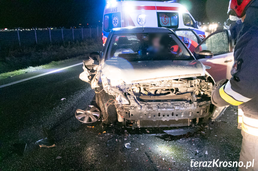  Zderzenie samochodów na Zręcińskiej w Krośnie