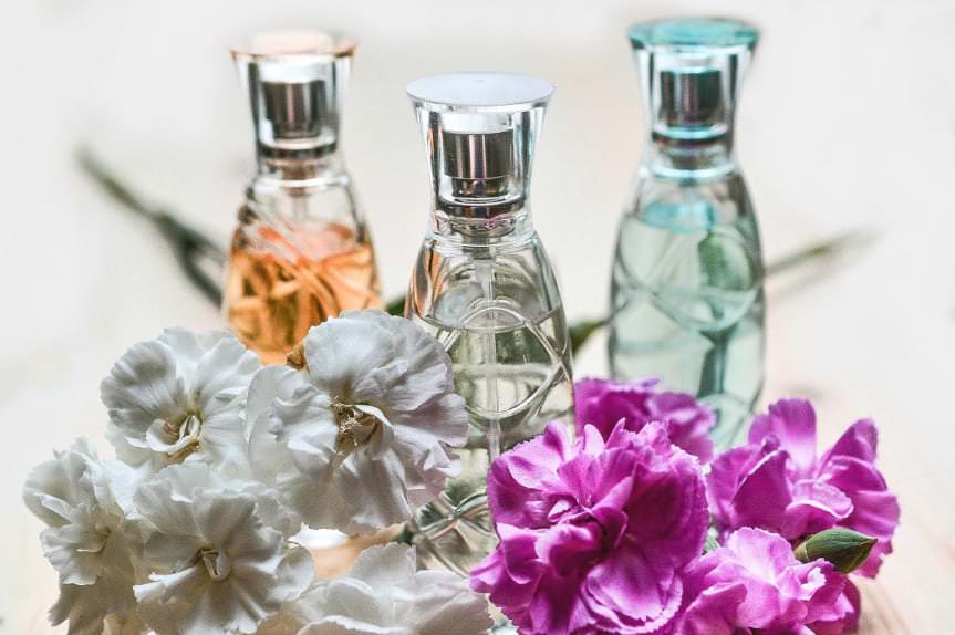 Złodzieje perfum zostali złapani podczas próby sprzedaży skradzionych produktów