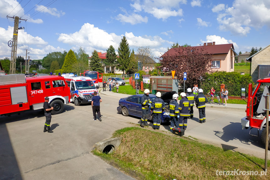 Kolizja drogowa na skrzyżowaniu w Kopytowej