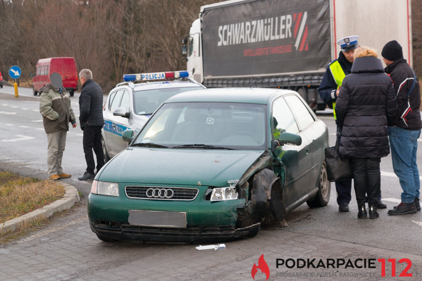 Kolizja na ul. Bieszczadzkiej w Krośnie