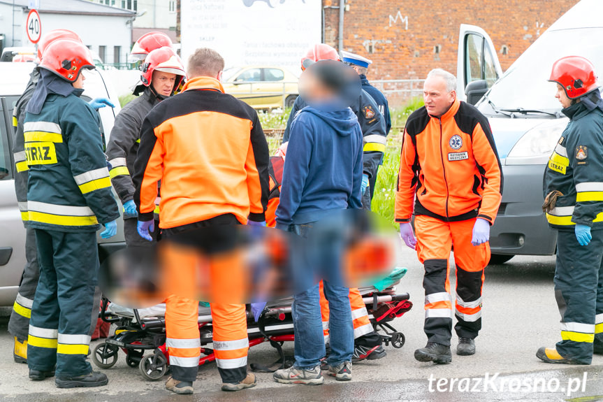 Kolizja w Krośnie. Zderzenie porsche i citroena