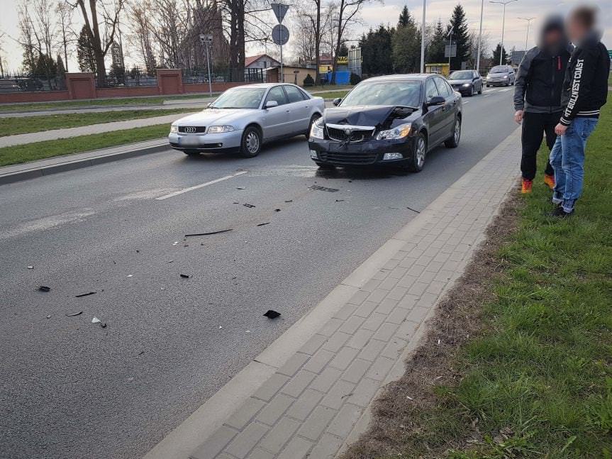 Kolizja w Krośnie. Zderzyły się cztery samochody osobowe