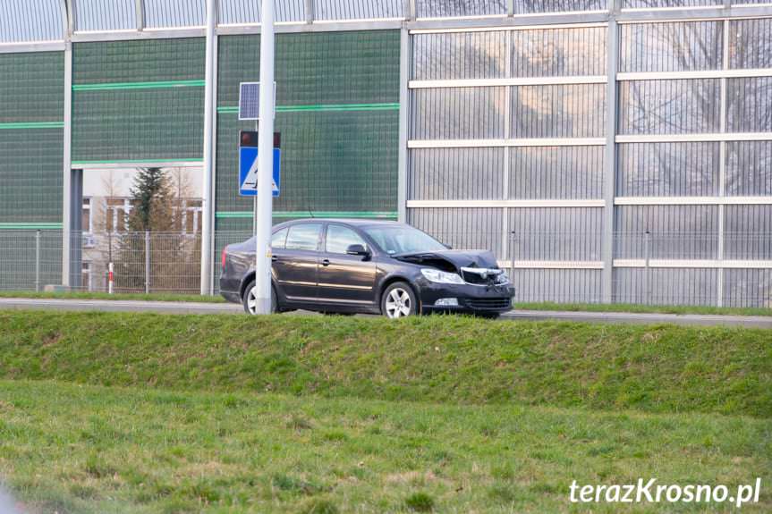 Kolizja w Krośnie. Zderzyły się cztery samochody osobowe