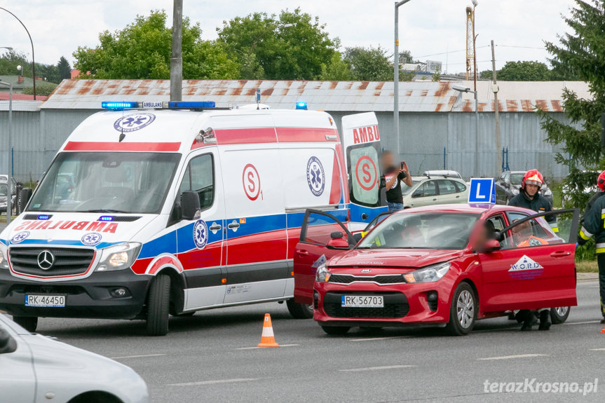 Krosno. Wypadek z udziałem samochodu WORD