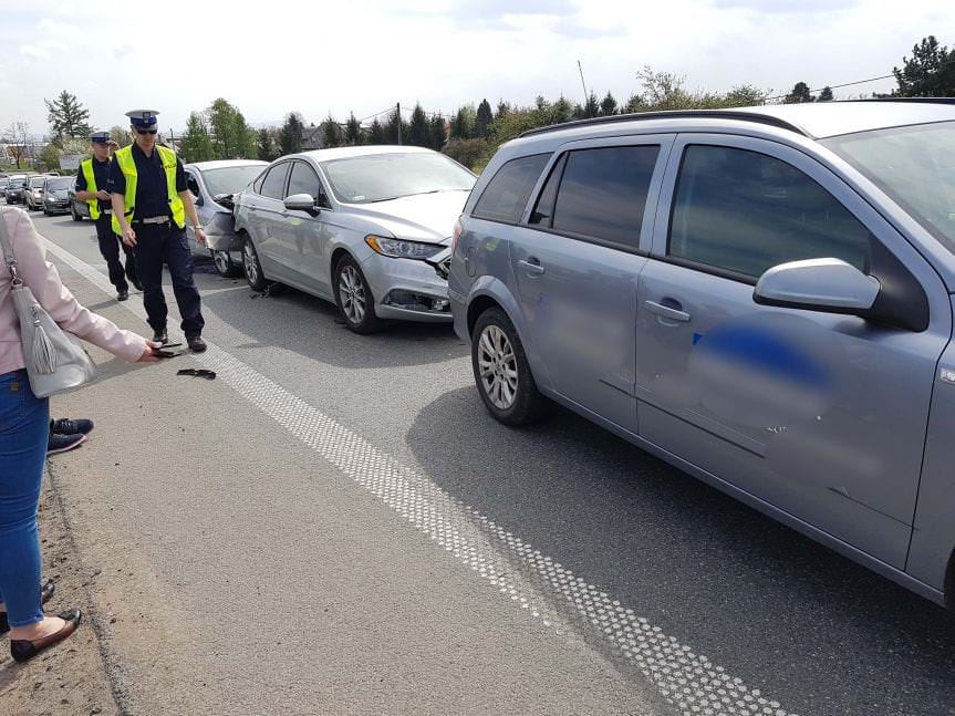 Krosno. Zderzenie pięciu samochodów osobowych 