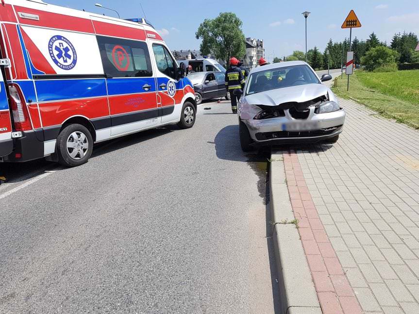 KROSNO. Zderzenie Volkswagena i Seata