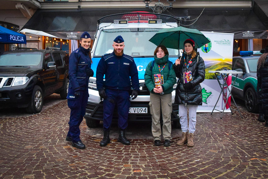 Podkarpaccy policjanci grali z WOŚP