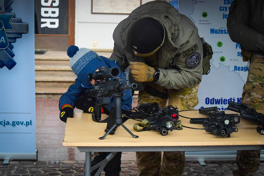 Podkarpaccy policjanci grali z WOŚP