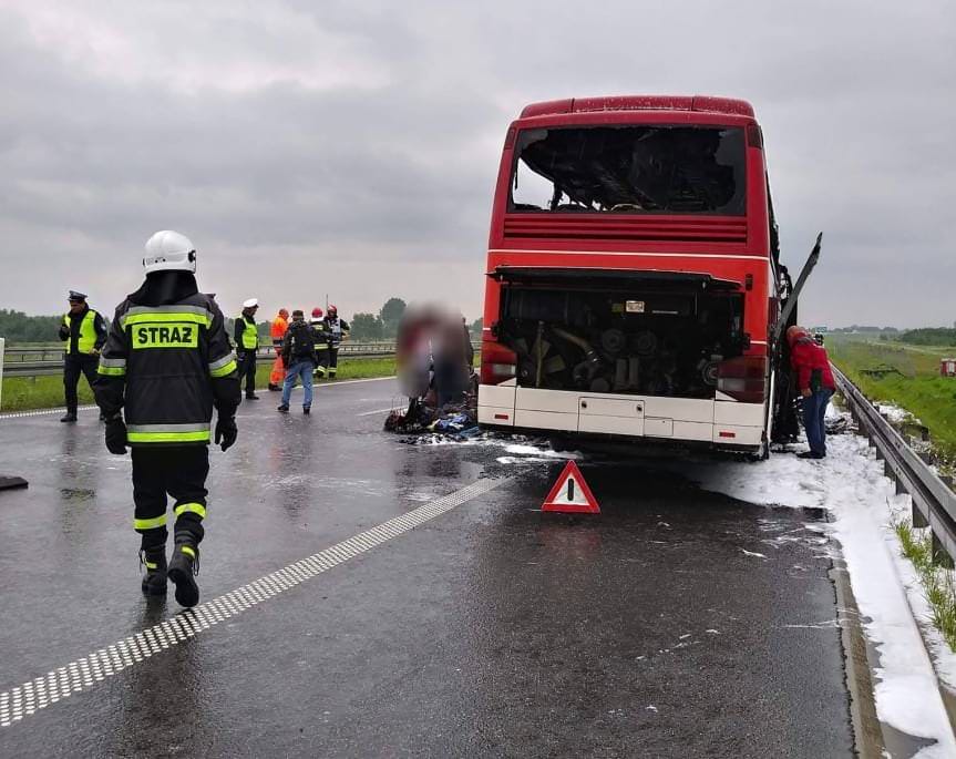 Pożar autokaru na A4