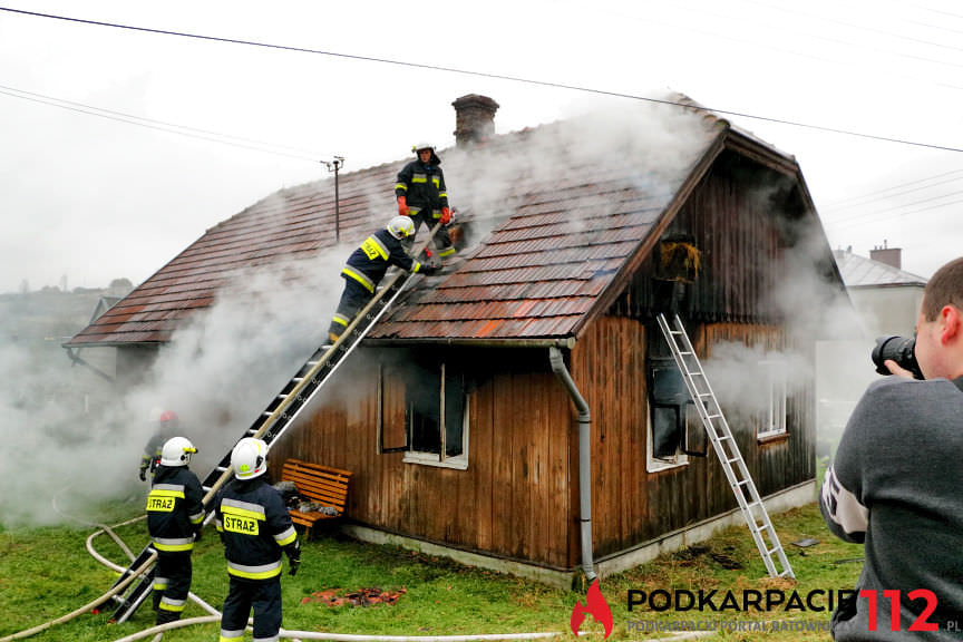 Pożar domu w Równem