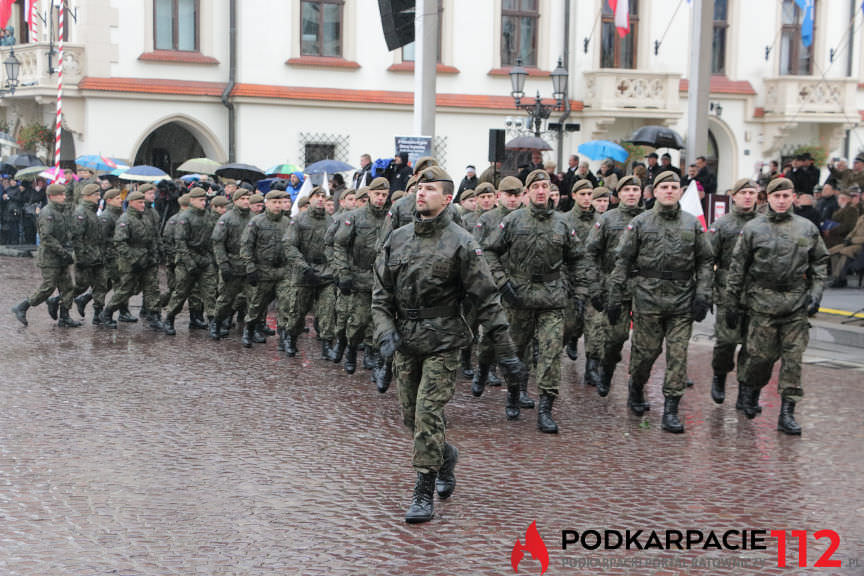 Przysięga żołnierzy WOT na rynku w Rzeszowie