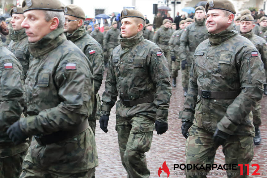Przysięga żołnierzy WOT na rynku w Rzeszowie