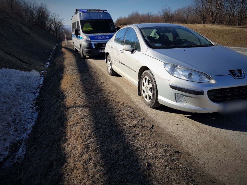 Rogi. Zderzenie samochodu ciężarowego z osobowym