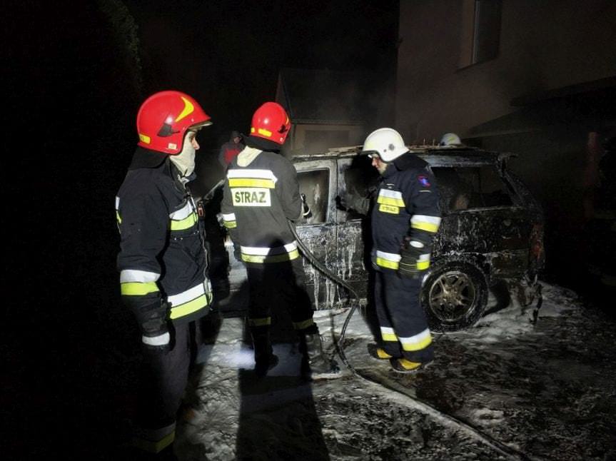 Rożniatów. Pożar garażu