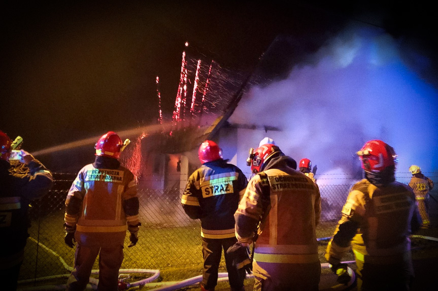 Strazów. Pożar budynku gospodarczego