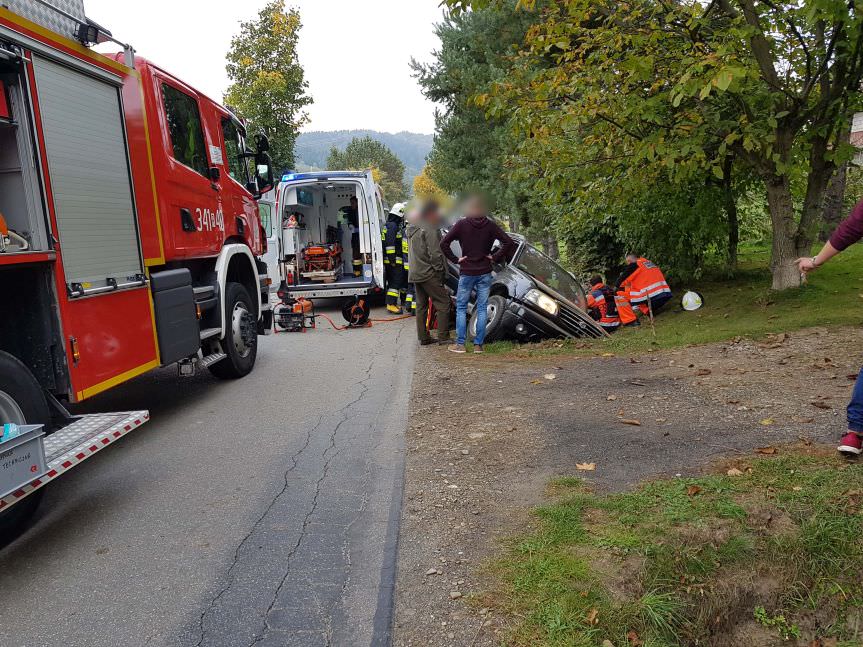 Wypadek drogowy w Węglówce