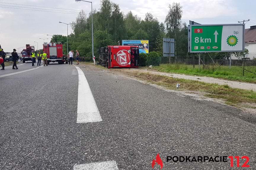 Wypadek Polskiego Busa w Nowej Dębie