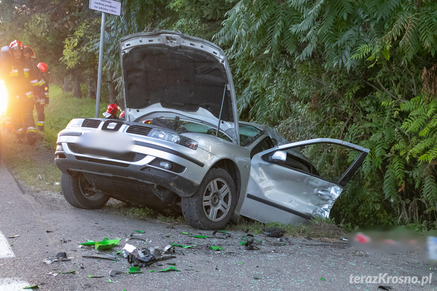 Wypadek w Iskrzyni. Zderzenie auta z motocyklem