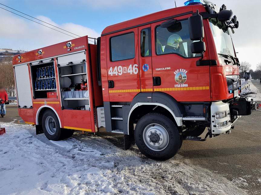 Wypadek w Łysej Górze. Zderzenie trzech pojazdów