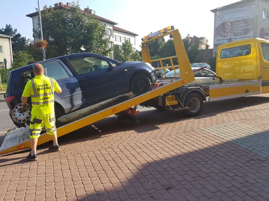 Zdarzenie drogowe na ul.Piłsudskiego w Krośnie