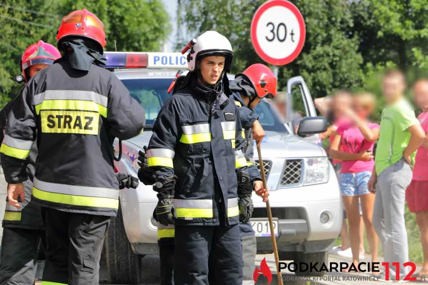 Zderzenie dwóch samochodów w Jedliczu