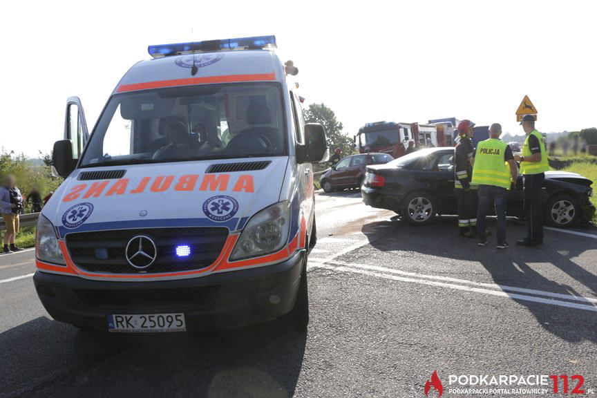 Zderzenie samochodów w Moderówce