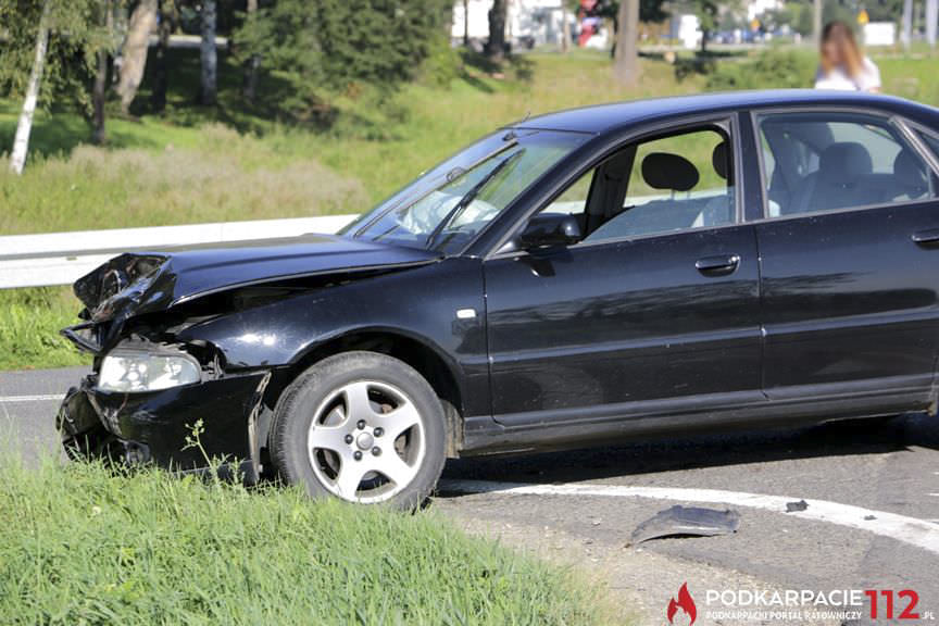 Zderzenie samochodów w Moderówce