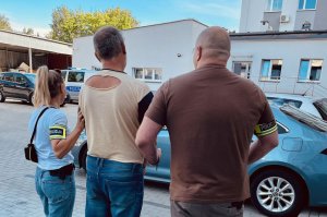 206 km/h, alkohol i pasażerka: Nieodpowiedzialny rajd 52-latka