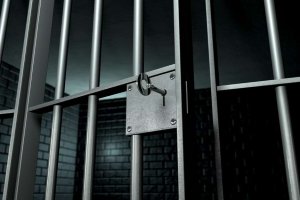 30-latek włamał się do samochodów. Grozi mu do 10 lat