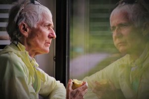 85-latka straciła wszystkie oszczędności