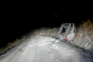 BMW w rowie. Młodzi, nieodpowiedzialni i pijani