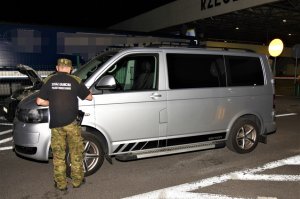 Cudzoziemka usiłowała wywieźć skradziony samochód
