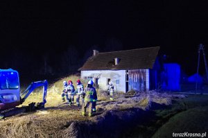 Kolejny pożar budynku gospodarczego w Jaszczwi