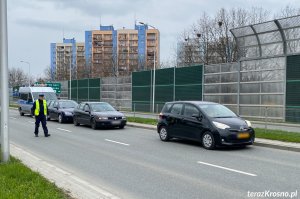 Kolizja z udziałem trzech samochodów