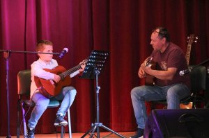 Koncert uczniów Ogniska Muzycznego