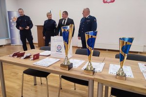 Kto strzela najcelniej? Policjanci rywalizowali o puchar komendanta