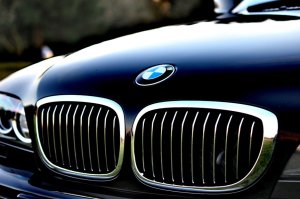 Miał blisko 3 promile i kierował BMW