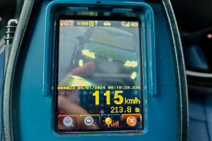 Młody kierowca pędził 115 km/h przy ograniczeniu do 50 km/h