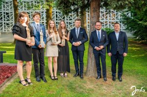 Nagrodzono najlepszych uczniów
