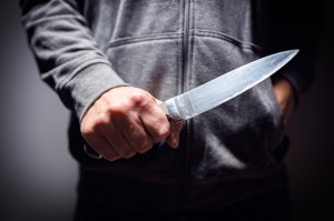 Napadł z nożem na księdza w Jaśle podczas kolędy