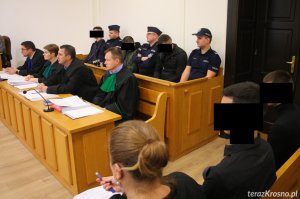 Niczym w gangsterskim filmie. Proces pięciu młodych mężczyzn