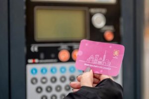 Nowe zasady parkowania –  krótsze godziny, strefa zero, ulgi