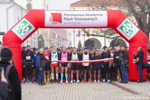 Patriotycznie i sportowo. Bieg Niepodległości i Marsz Nordic Walking w Krośnie