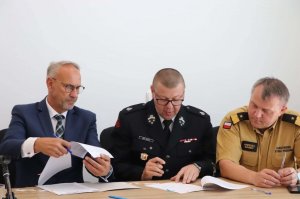 Podpisanie umów na dofinansowanie dla jednostek OSP z Rzeszowa i powiatu rzeszowskiego