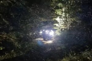 Policjanci odnaleźli rodzinę, która zgubiła się w bieszczadzkim lesie