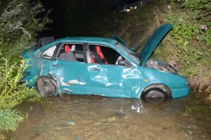 Policjanci ustalili kto kierował samochodem, który wpadł do rzeki
