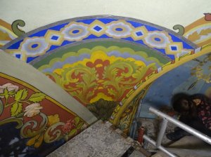 Prace przy malowidłach w kościele w Kobylanach