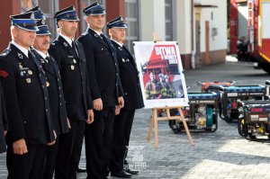 Przekazanie agregatów prądotwórczych dla jednostek OSP powiatu rzeszowskiego
