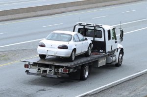 Rzeszów. Pijany kierowca lawety przyjechał na policyjny parking