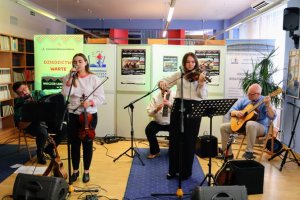 Spotkanie historii, muzyki i sztuki czyli wieczór łemkowski w bibliotece